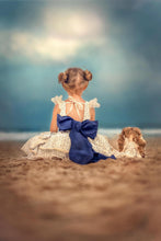 Load image into Gallery viewer, La Plage Flower Crown