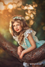 Load image into Gallery viewer, Sea Glass Hair Crown