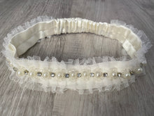 Load image into Gallery viewer, Pearls and Stones Headband with elastic back