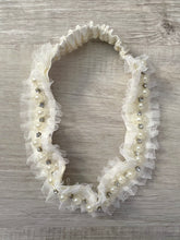 Load image into Gallery viewer, Pearls and Stones Headband with elastic back