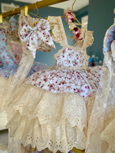 Load image into Gallery viewer, Vintage Roses Pinafore