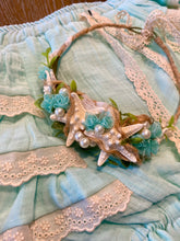 Load image into Gallery viewer, Sea Glass Hair Crown