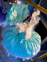 Load image into Gallery viewer, Sea Glass Hair Crown