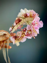 Load image into Gallery viewer, Pearls and Petals Flower Crown
